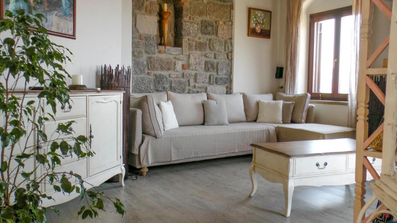 Grand View Afrodite Митимна Екстериор снимка