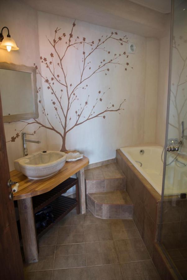 Grand View Afrodite Митимна Екстериор снимка